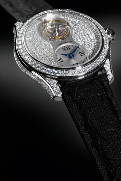 格拉苏蒂_雍容再现 奢华重演 格拉苏蒂（Glashütte Original）Lady Serenade Tourbillon 女款小夜曲陀飞轮