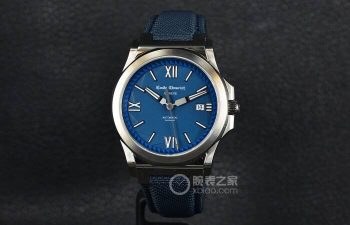 艾米龙 品味经典与优雅 2017 BASELWORLD 艾米龙汇总